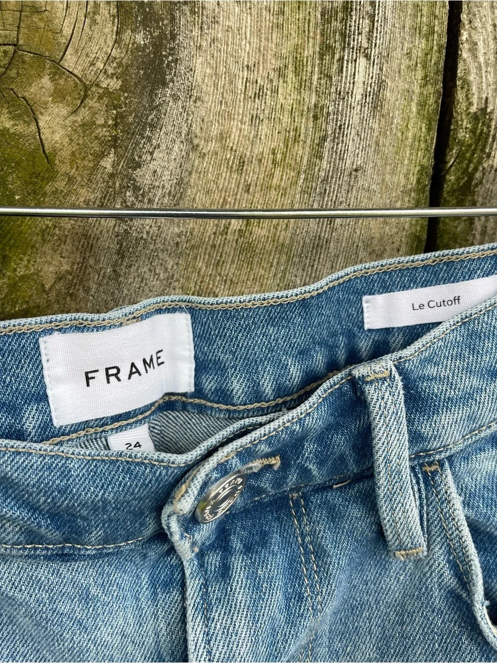 FRAME Le Cut Off Kerwin Denim Shorts Sustainable Mid Rise Stretch Blue Size 24